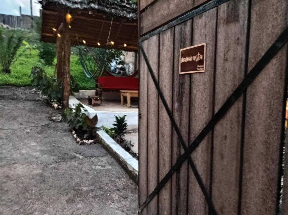 Mamarasta Bed & Breakfast Bwejuu Luaran gambar