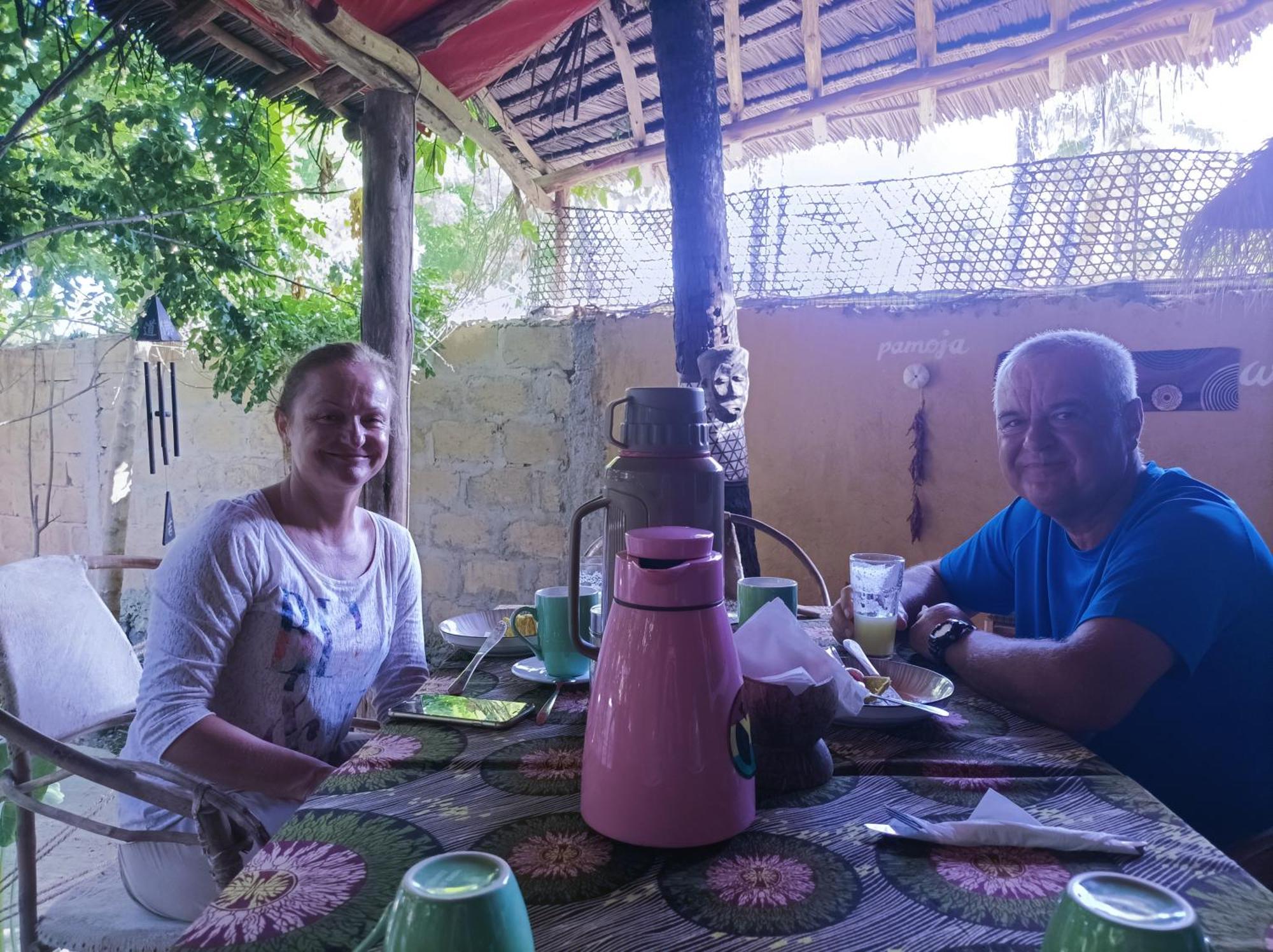Mamarasta Bed & Breakfast Bwejuu Luaran gambar