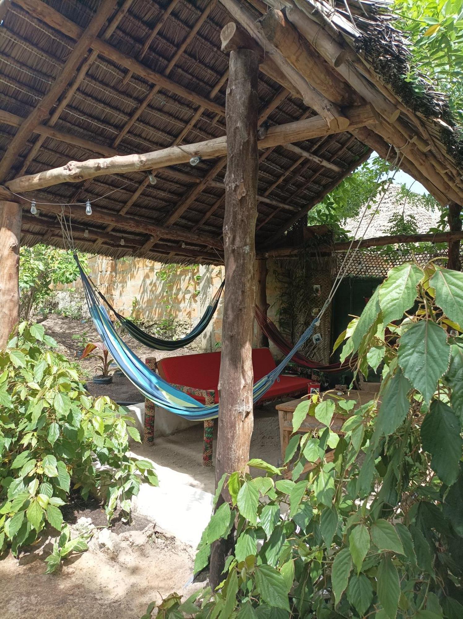 Mamarasta Bed & Breakfast Bwejuu Luaran gambar