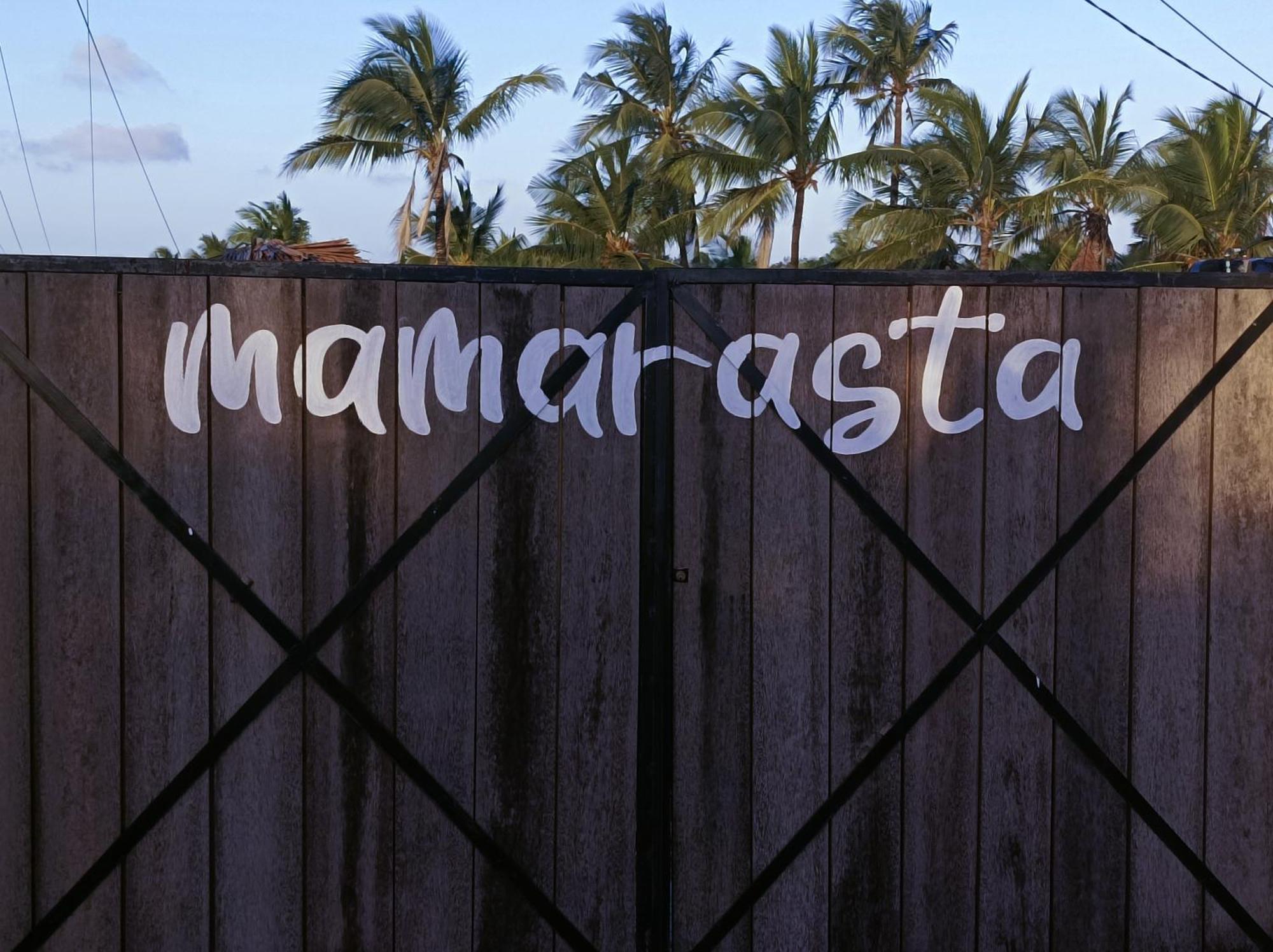 Mamarasta Bed & Breakfast Bwejuu Luaran gambar