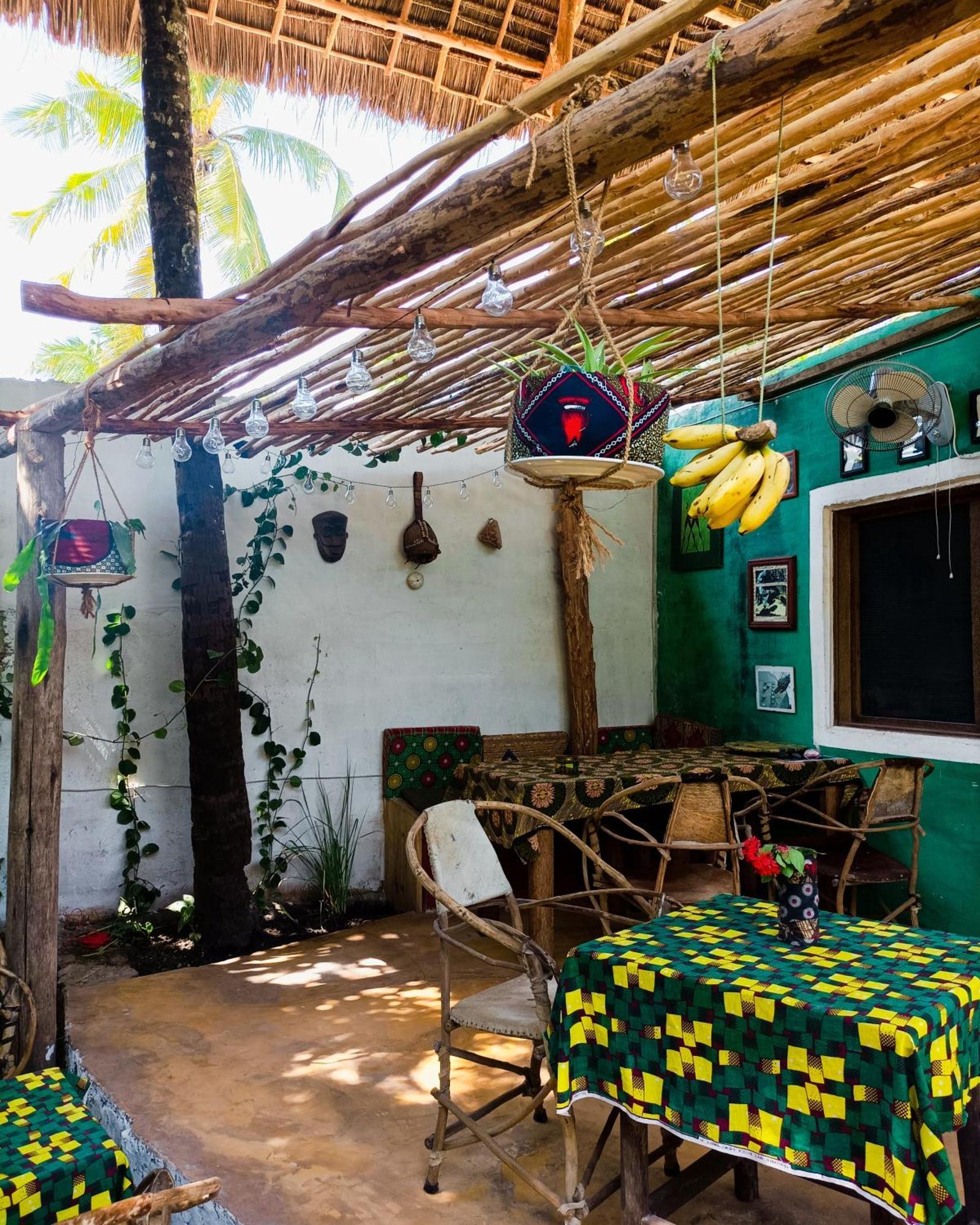 Mamarasta Bed & Breakfast Bwejuu Luaran gambar